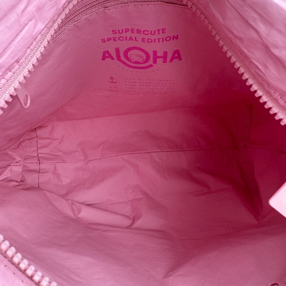 Aloha Collection x Hello Kitty Mini Tripper - Picture 8 of 9